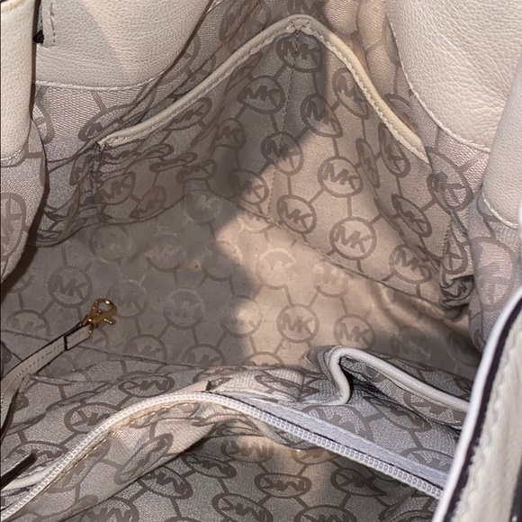 Michael Kors Hamilton Bag Large - Picture 6 of 12